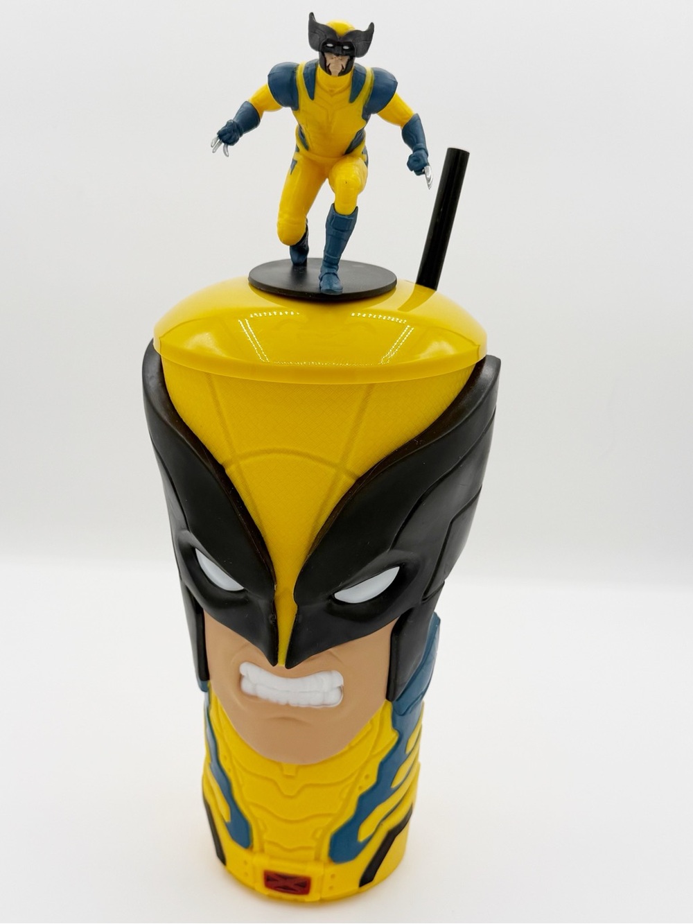 AMC Exclusive Marvel Deadpool & Wolverine Gripper Tumbler with Wolverine Topper